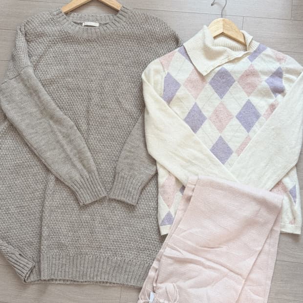 모리걸 니트+ 딸기 머플러