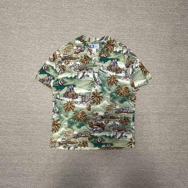 VINTAGE usa made hawaiian shirt