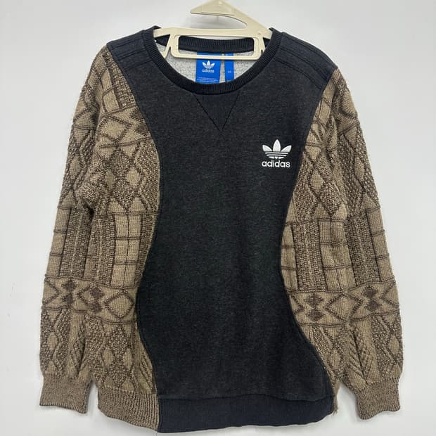 아디다스 니트 차콜 커스텀 맨투맨