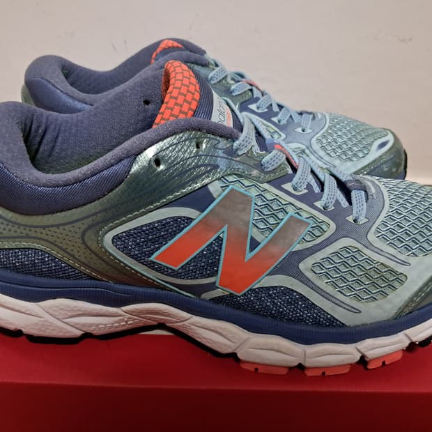 뉴발란스 860V6 240