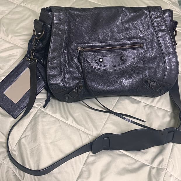 (A) 발렌시아가 네오 포크 크로스백 블랙 모터 크로스백 모터백