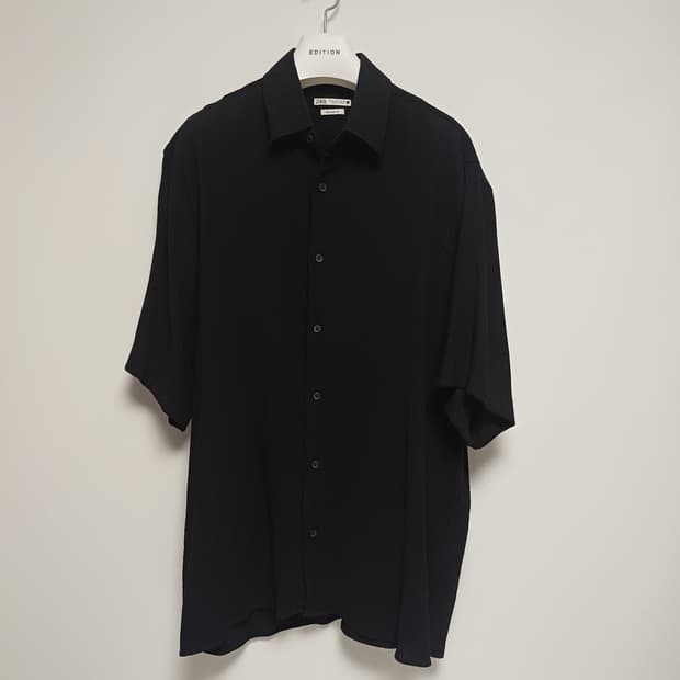 [L] 자라(ZARA) 남성 릴랙스핏 오픈칼라 반팔 셔츠 블랙