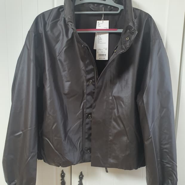 유니클로 레더 자켓 다크 브라운