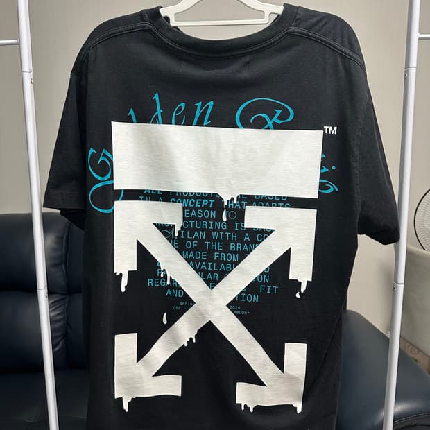 오프화이트 반팔 XL