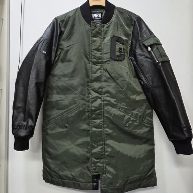 NBA 클리블랜드 카키색 롱 다운패딩 S
