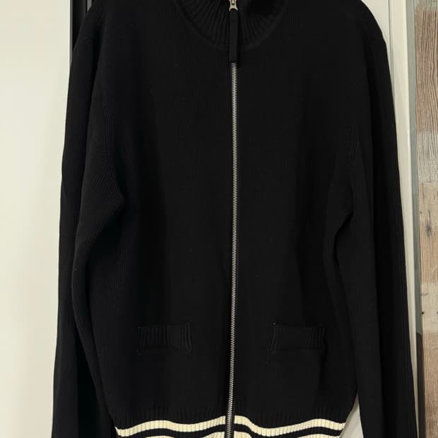 마뗑킴 집업니트 남자L 거의 새것