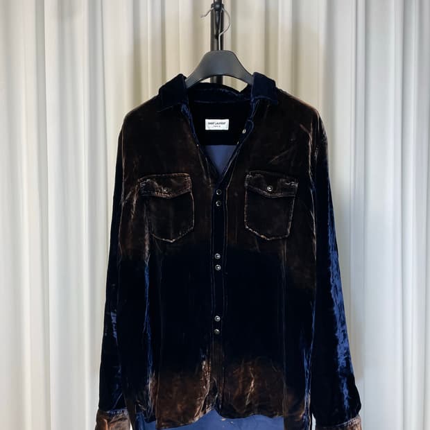 생로랑 오버사이즈 블리치드 벨벳 셔츠