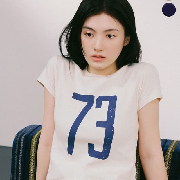 디스커스애슬레틱 우먼즈 슬림핏 넘버링 티셔츠 아이보리