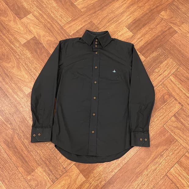 비비안웨스트우드 블랙 셔츠