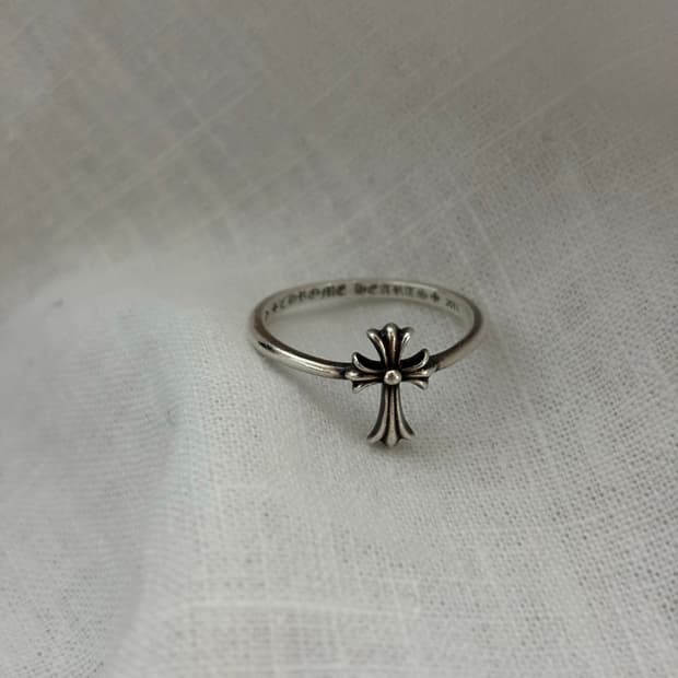 크롬하츠 ch 크로스 버블검링 9.5사이즈 팝니다