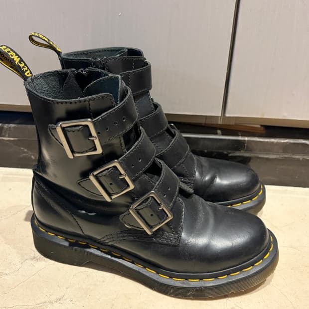 닥터마틴 블레이크 230