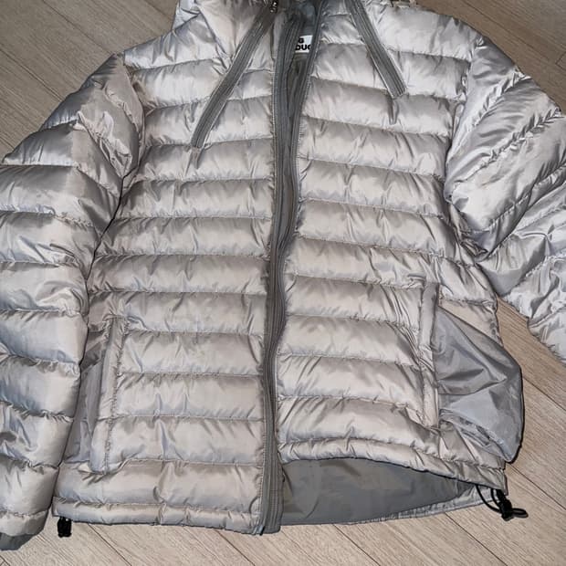 구디션 경량패딩