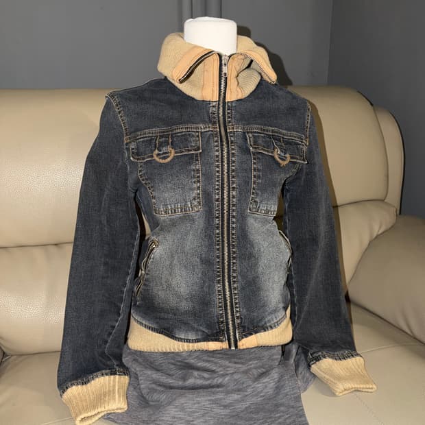 high-neck washing denim jacket