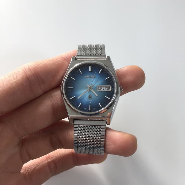 70s seiko type 2 blue gradation quartz