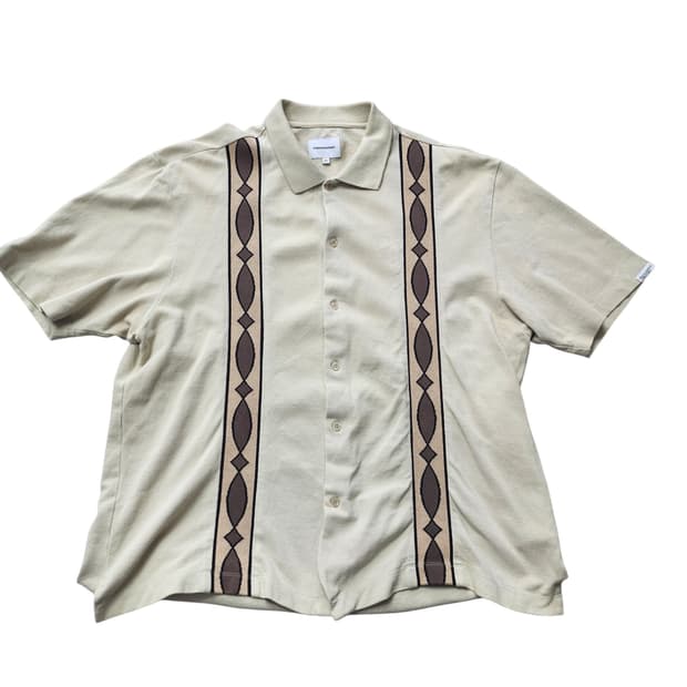 디스이즈네버댓 반팔 셔츠