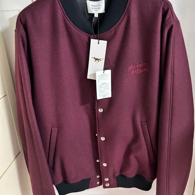 메종키츠네 테디 레드스타, 봄버 자켓