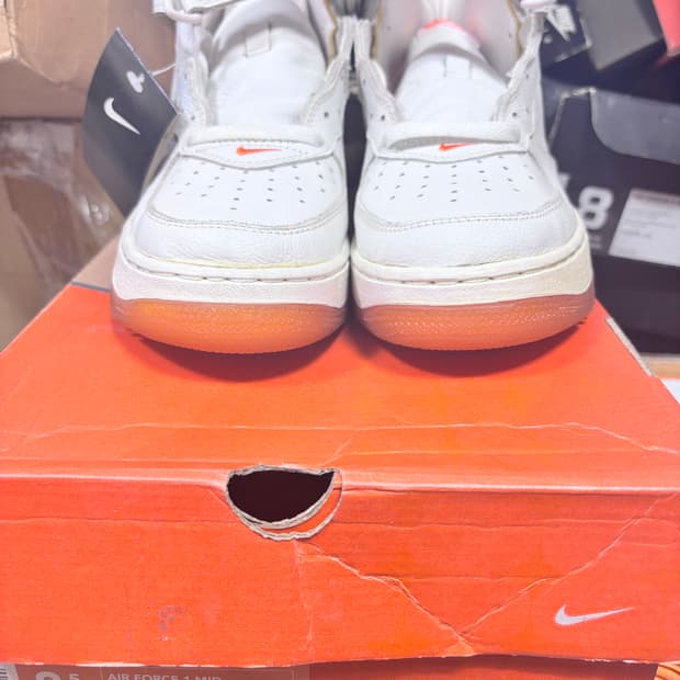 나이키 에어포스1 흰주 2001 신품