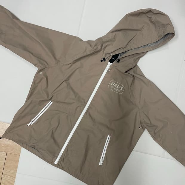 DEUS EX MACHINA  apex jacket
