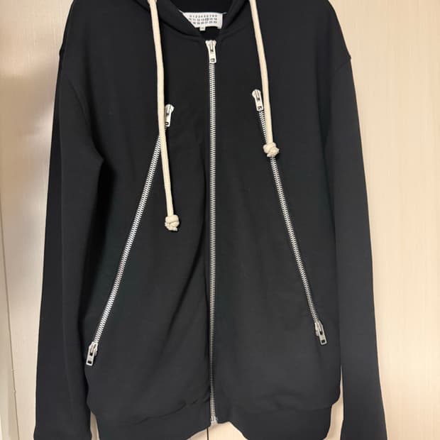 마르지엘라 후드집업