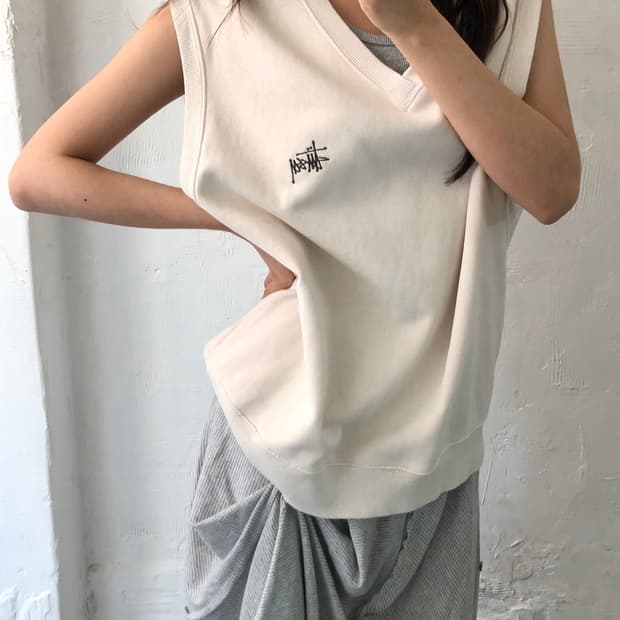 Stussy 스투시 아이보리 스웻셔츠 베스트