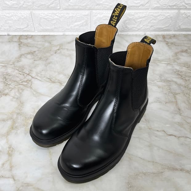 닥터마틴 2976 블랙 가죽 첼시부츠 UK6 250