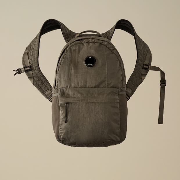 (거의 새 것!) CP컴퍼니 백팩