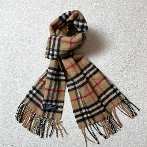 버버리 90's 100% 캐시미어 노바 체크 목도리 A1876