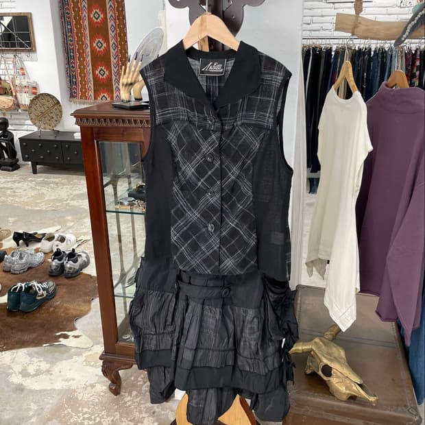 Eiko Kondo Linen Check Sleeveless Vest