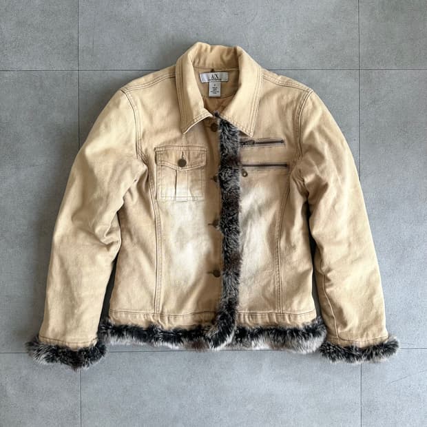 아르마니 베이지 워싱 퍼 트리밍 봄버