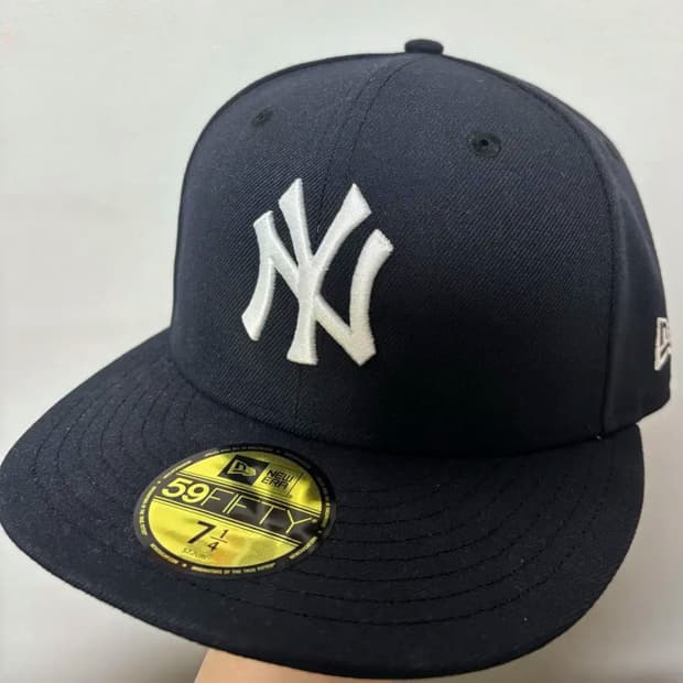 뉴에라 NY 양키스 네이비 볼캡 714