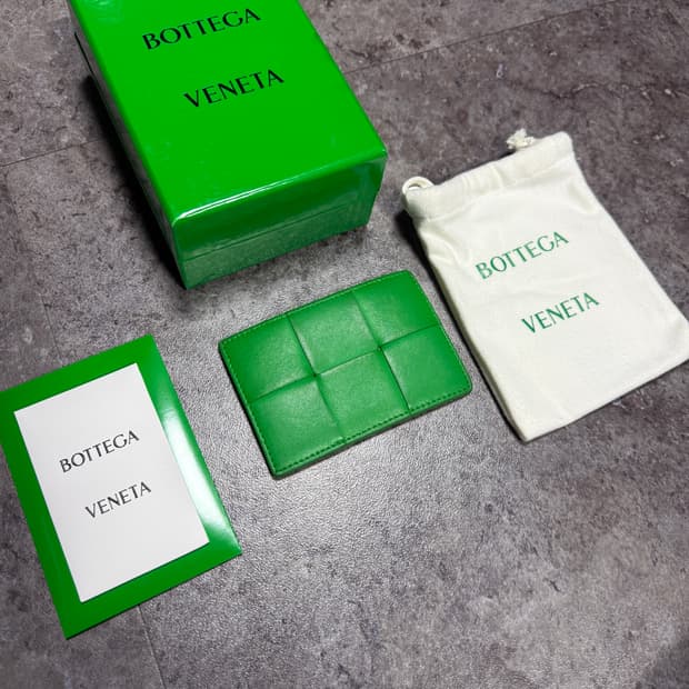 보테가베네타 카드지갑 
