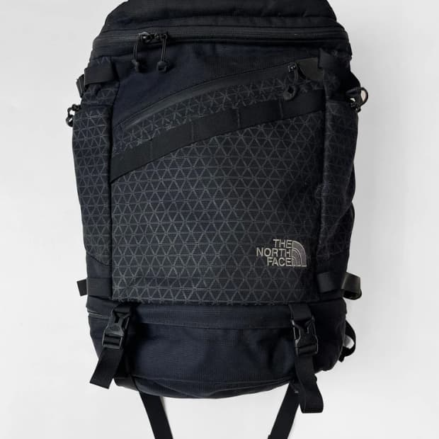 노스페이스 테크 30L 스퀘어 백팩 A1583