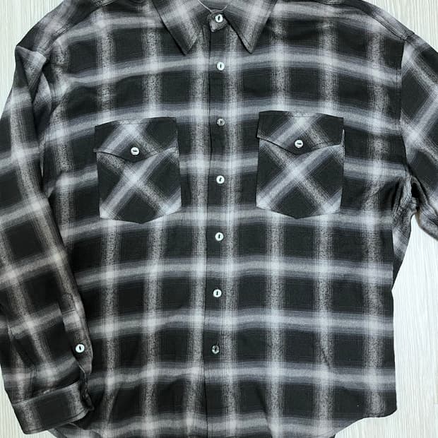 너티새비지 셔츠