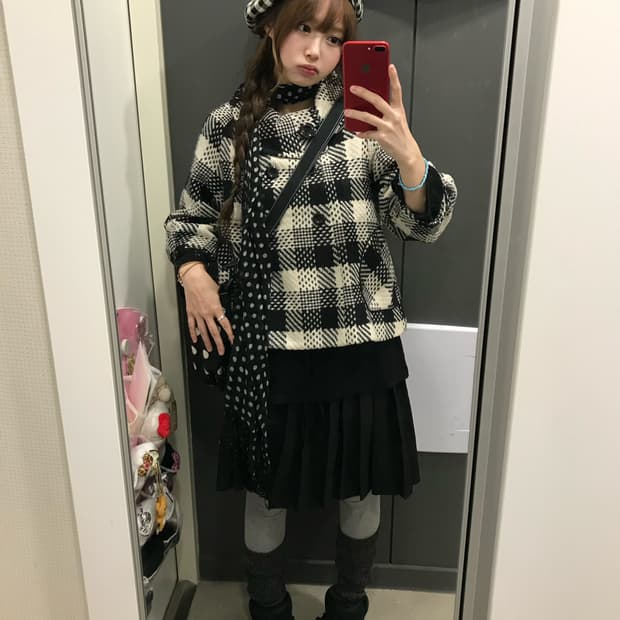 리즈리사 무채색 체크 니혼진 코트 코디세트