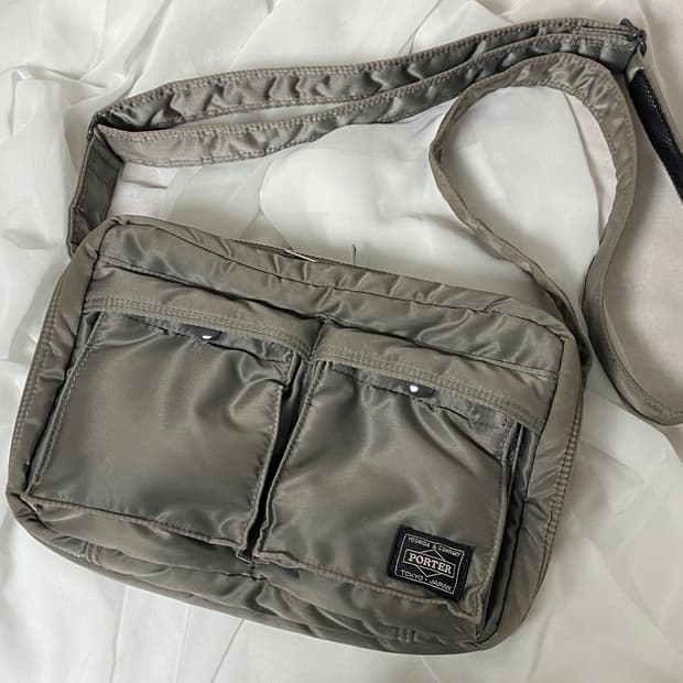 PORTER 요시다 포터 탱커 숄더백 S 실버그레이