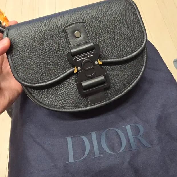 디올 갤롭 크로스백 1ADPO033LAC H00N 새상품