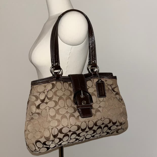 📦 Coach brown square Shoulder Bag