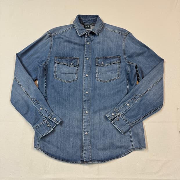 M) A/X 아르마니 익스체인지 웨스턴 버튼 데님 셔츠