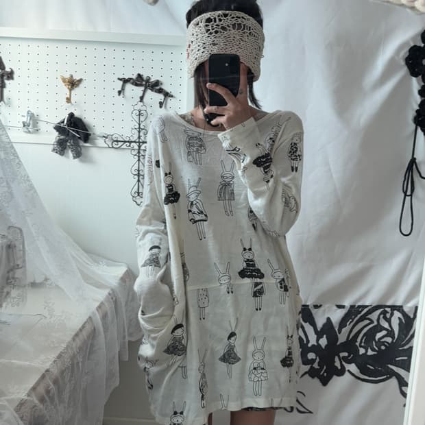 rabbit pocket detail long sleeve
