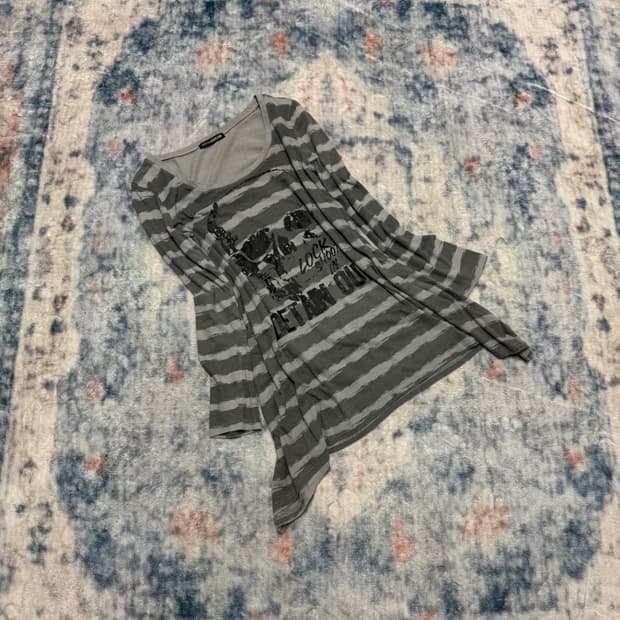 Ghost of harlem stripe skull top