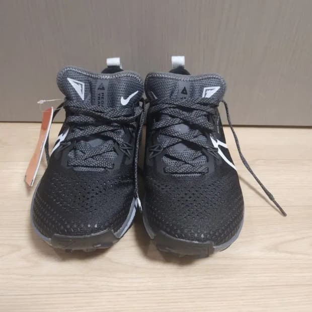 새상품] 나이키 우먼스 리엑트 페가수스 트레일, 235mm