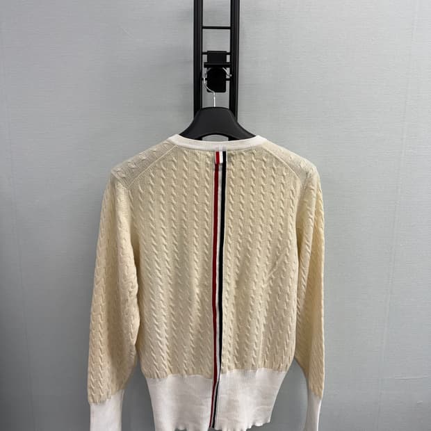 톰브라운 백삼선 니트 4사이즈