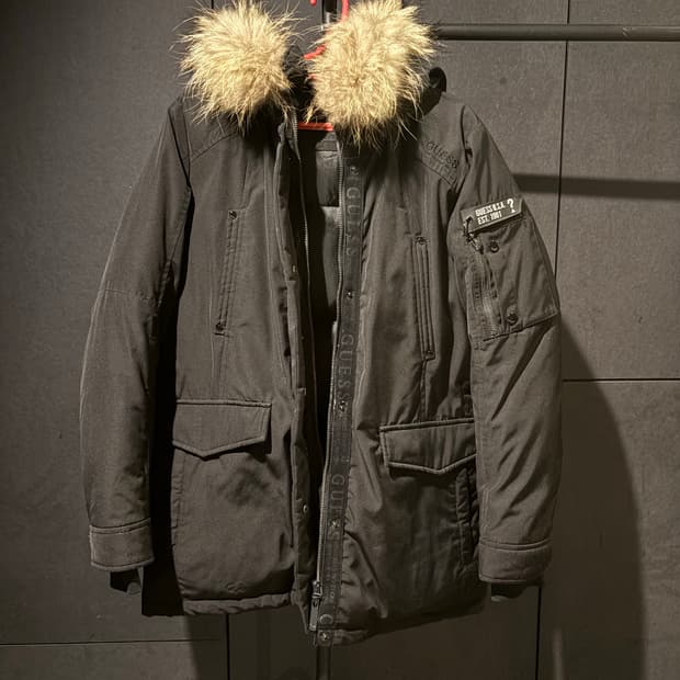 [중고/M] 게스 여성용 패딩 파격가 급처