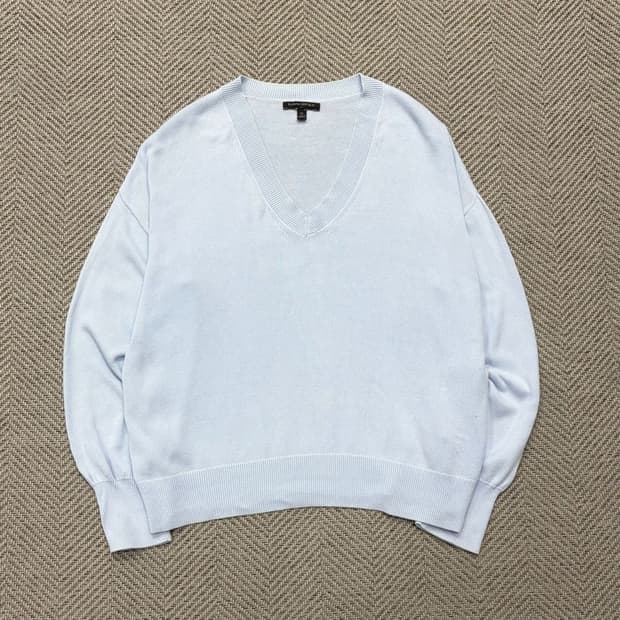 바나나리퍼블릭 브이넥 니트 v1951