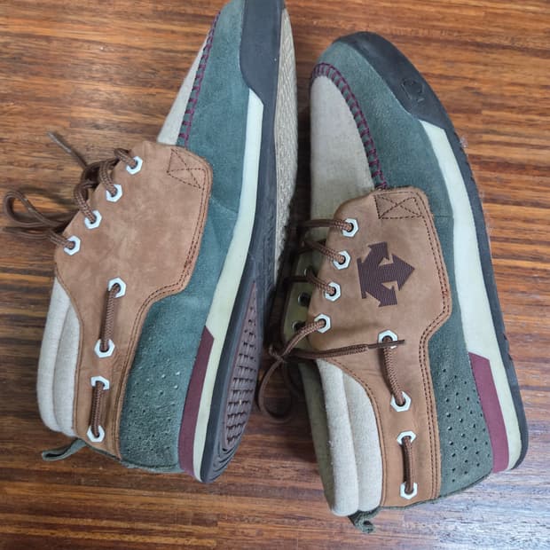 데상트 스키퍼 2 미드 슈즈 270