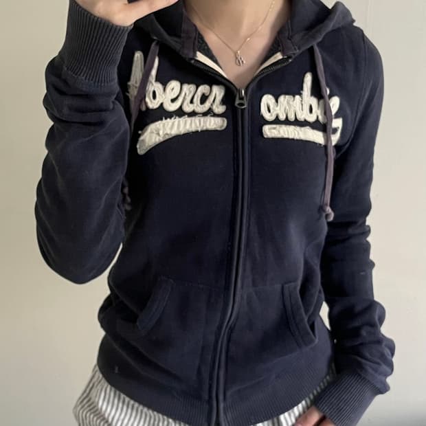 zip up hoodie