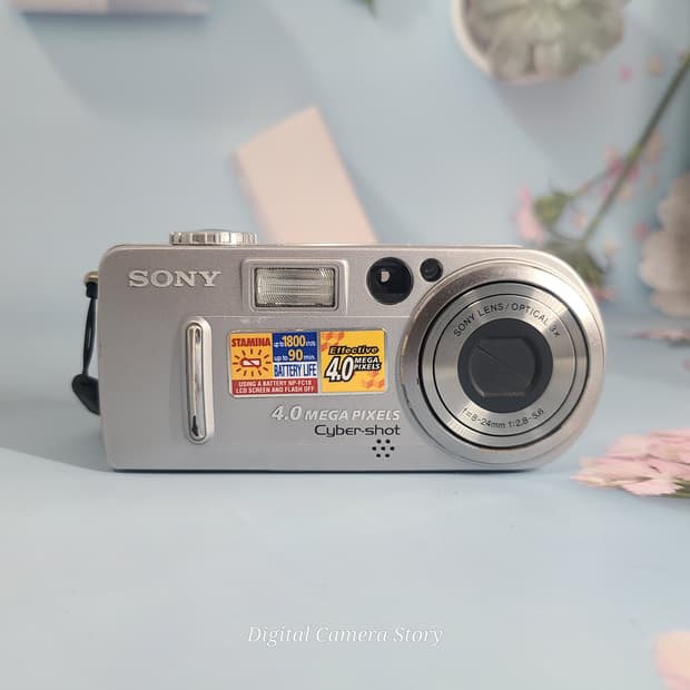 소니 사이버샷 dsc-p9디카 (빈티지 카메라)