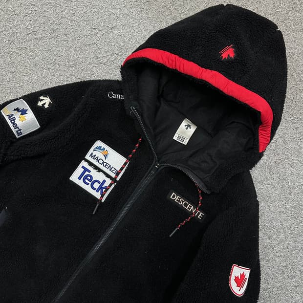 [90-95] 데상트 후리스후드집업