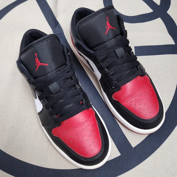 나이키 에어조던1. 250mm. 로우운동화