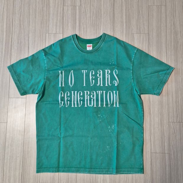 블랙아웃 티셔츠 (M)